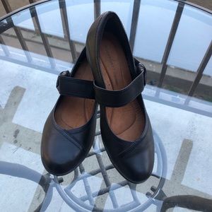 Rockport | Shoes | Rockport Mary Janes Size 85 0 Leather Black | Poshmark